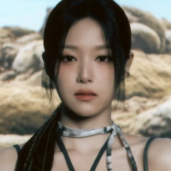 Fans' Pick: Best Moment of HyunJin (Loossemble)