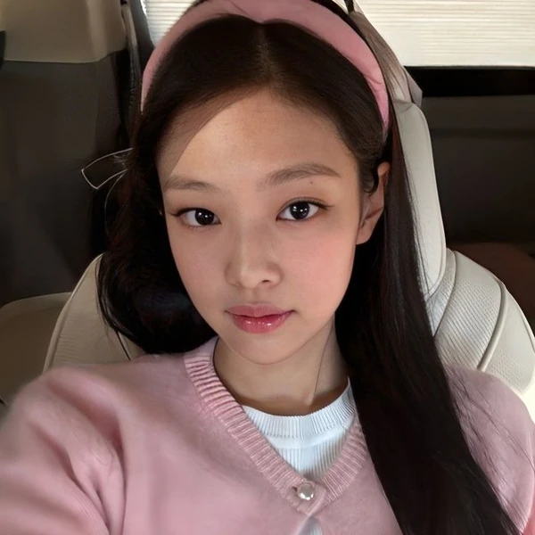 今天最受喜爱的Jennie (BLACKPINK)