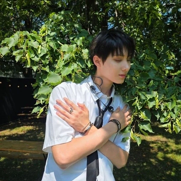 Top Photo Full of Juwang (KickFlip) Love