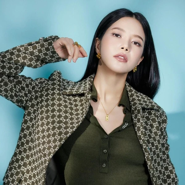 Penampilan Solar (MAMAMOO) yang Paling Dicintai Hari Ini