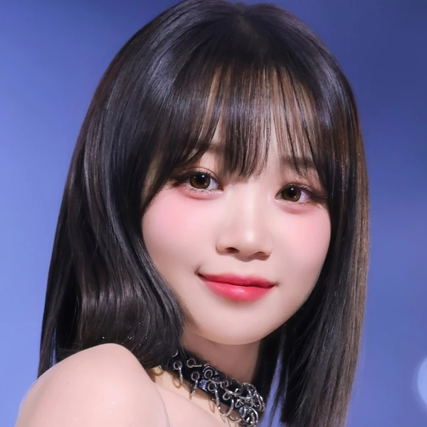 오늘 가장 사랑받은 김채원 (르세라핌)의 모습