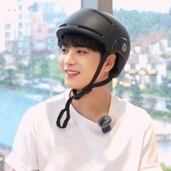 Today's Most Loved Kim Jonghyeon