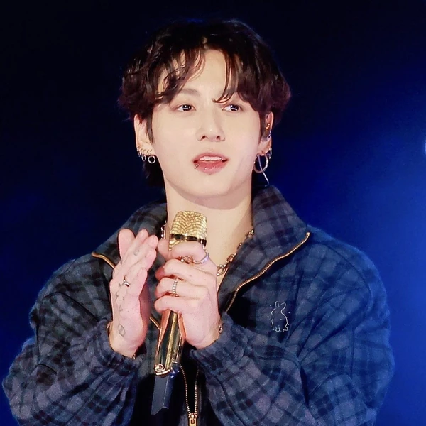 投票で選ばれたジョングク (BTS)の人気プロフィール画像