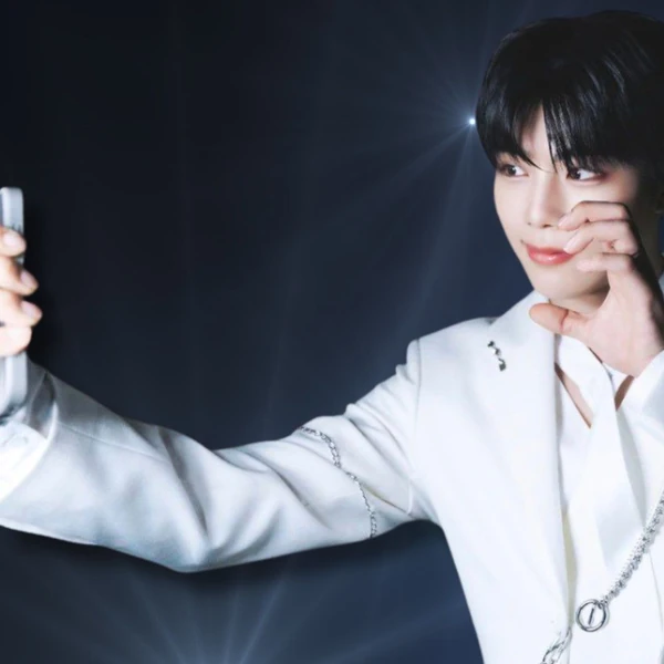 Today's Most Loved Park Gunwook (ZEROBASEONE)