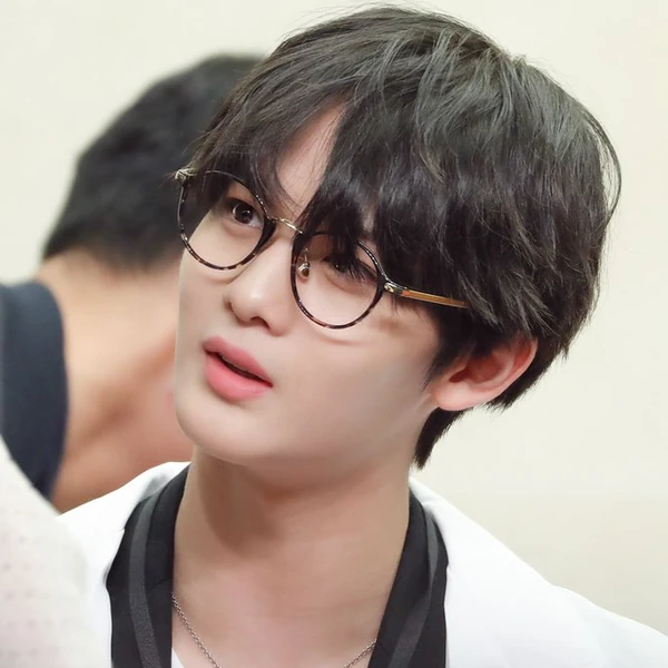 Top Photo Full of Bae Jinyoung Love