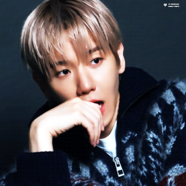 오늘 가장 사랑받은 백현 (EXO)의 모습