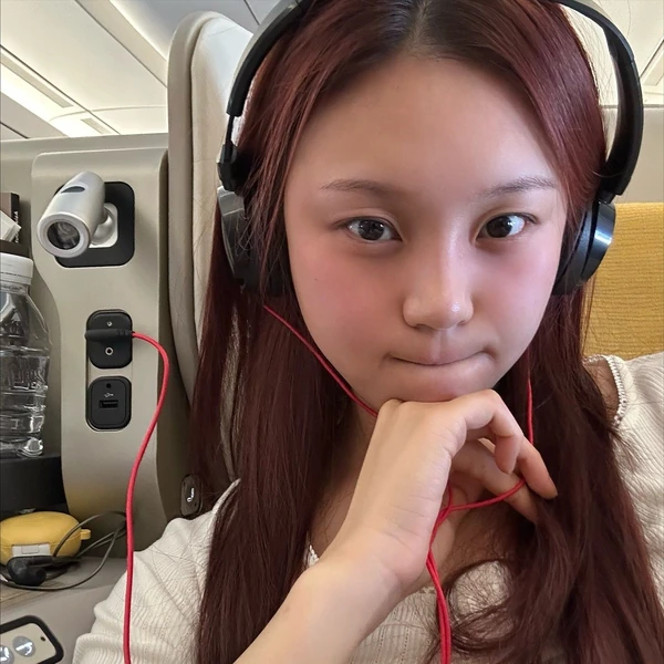 Today's Most Loved VIVIZ