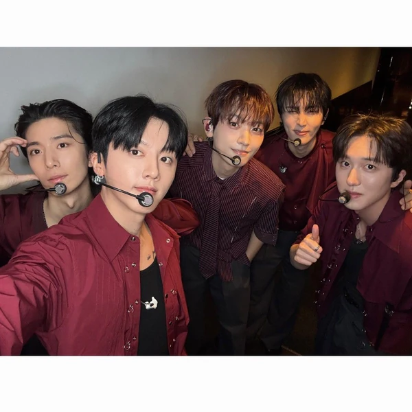 Penampilan SF9 yang Paling Dicintai Hari Ini