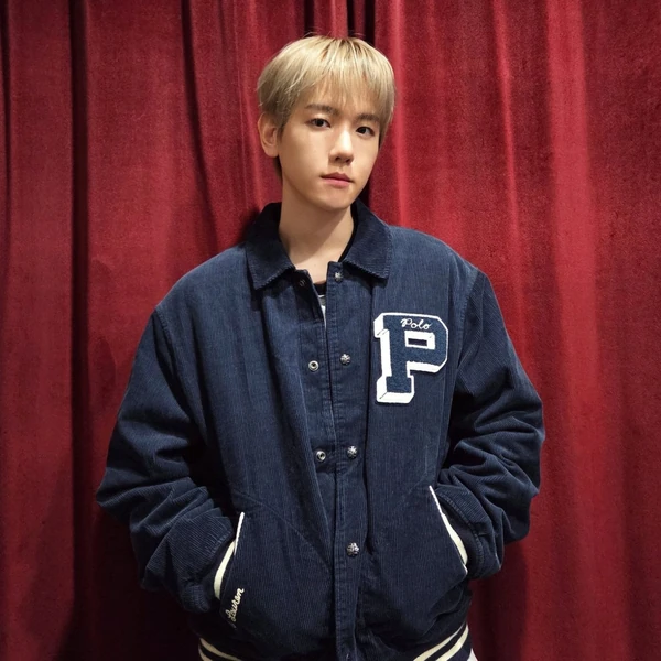 오늘 가장 사랑받은 백현 (EXO)의 모습