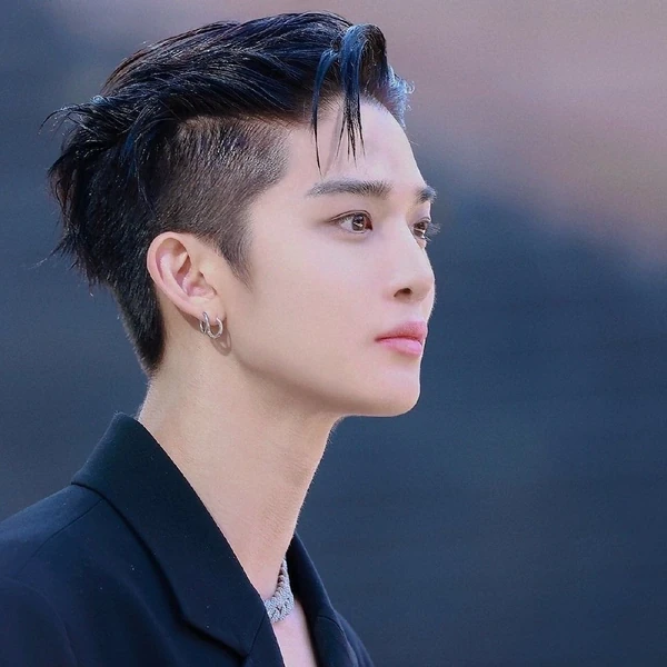 Today's Most Loved Bae Jinyoung