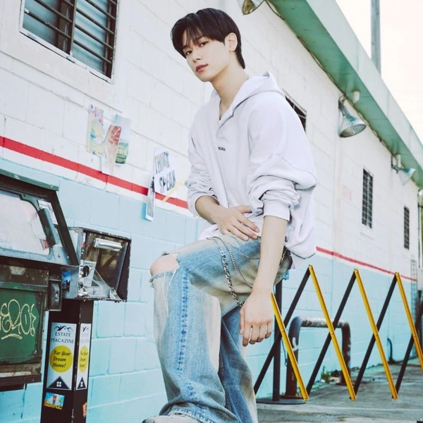 充满粉丝爱意的柱延 (THE BOYZ)人气照片