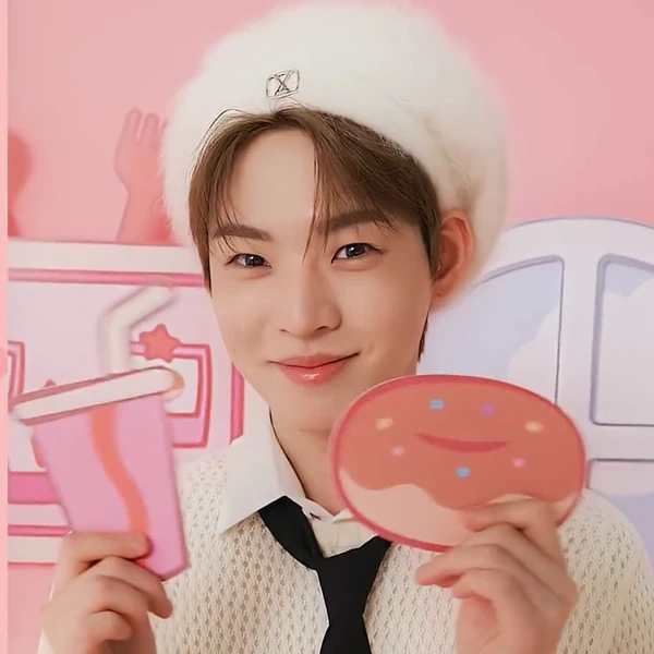 Today's Most Loved Hyojin (ONF)