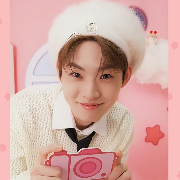 Today's Most Loved Hyojin (ONF)