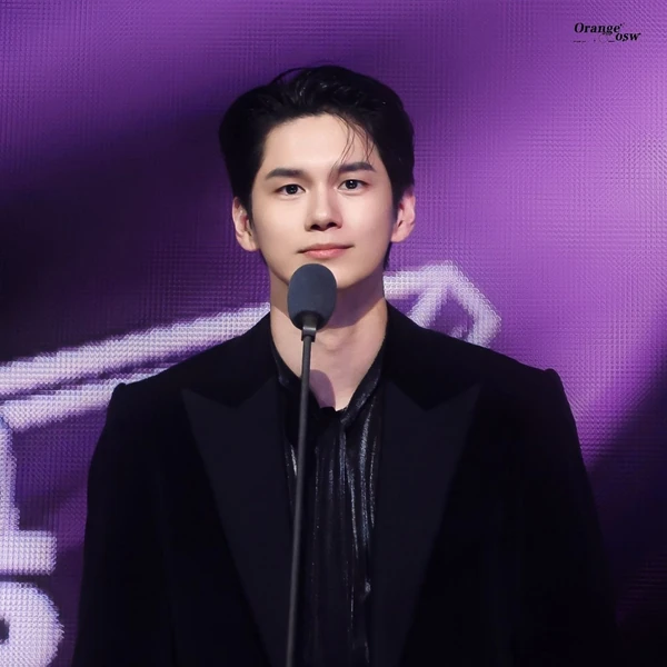 옹성우 팬심 가득한 인기 사진