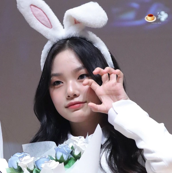 Top Photo Full of Park Boeun (CLASS:y) Love