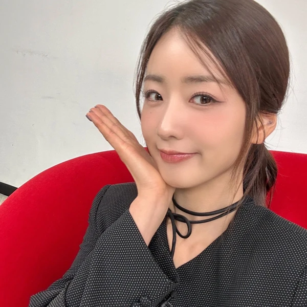 오늘 가장 사랑받은 윤보미 (에이핑크)의 모습