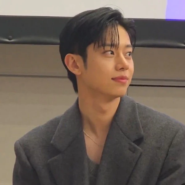 Today's Most Loved Kim Donghyun (AB6IX)