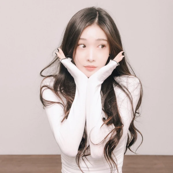 Top Photo Full of Chungha Love