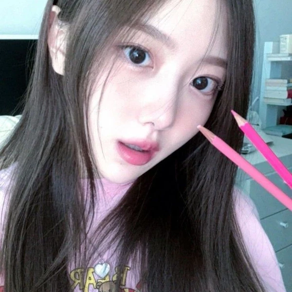 Today's Most Loved Yunseo (BADVILLAIN)