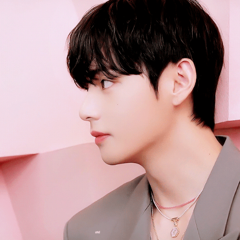 Top Photo Full of V (BTS) Love