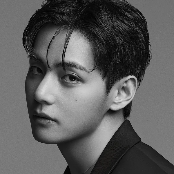 Penampilan V (BTS) yang Paling Dicintai Hari Ini