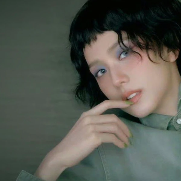 오늘 가장 사랑받은 지수 (BLACKPINK)의 모습