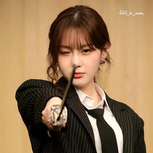 充满粉丝爱意的金采炫 (Kep1er)人气照片