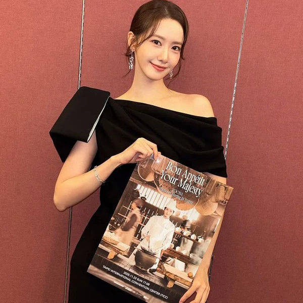 Top Photo Full of Yoona (Girls' Generation) Love