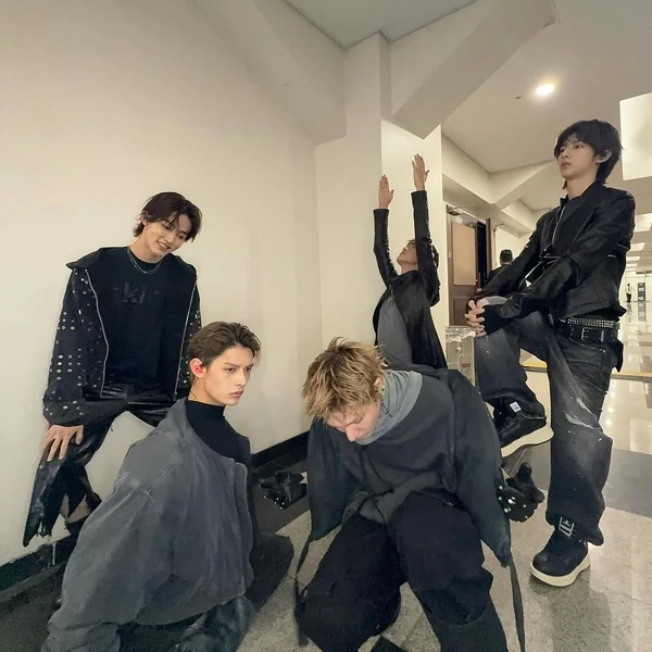 Top Photo Full of CORTIS Love