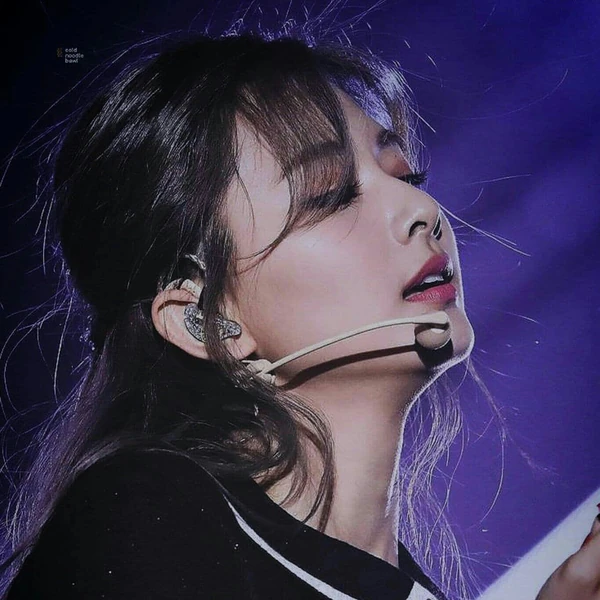 今日最受喜愛的子瑜 (TWICE)