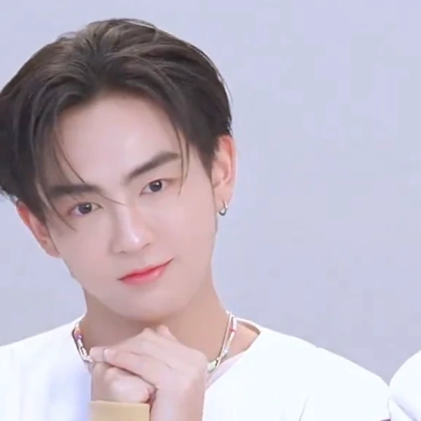 Today's Most Loved Heart (BUS)