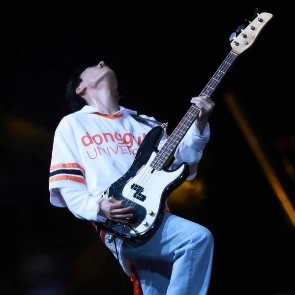 粉丝票选的Young K (DAY6)最佳瞬间