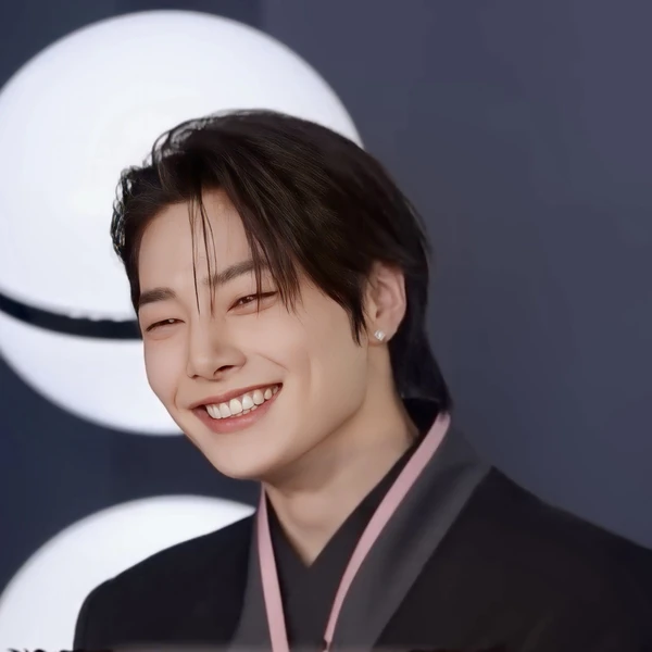 Today's Most Loved I.N (Stray Kids)