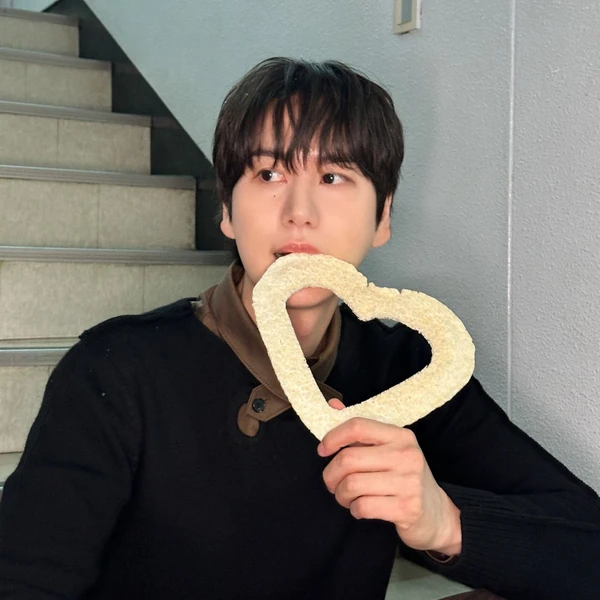 Foto Populer Penuh Cinta untuk Kyuhyun (Super Junior)