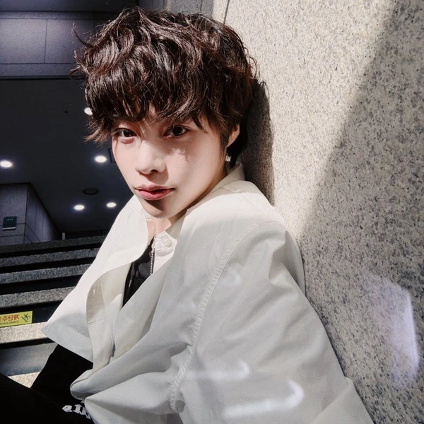 Foto Populer Penuh Cinta untuk Hanbin (TEMPEST)