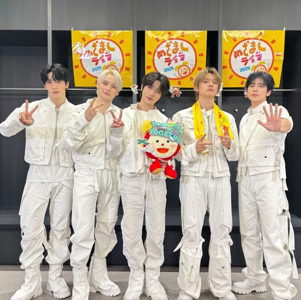 투모로우바이투게더 팬심 가득한 인기 사진