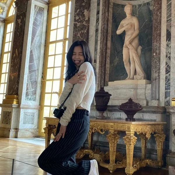 제니 (BLACKPINK) 팬심 가득한 인기 사진