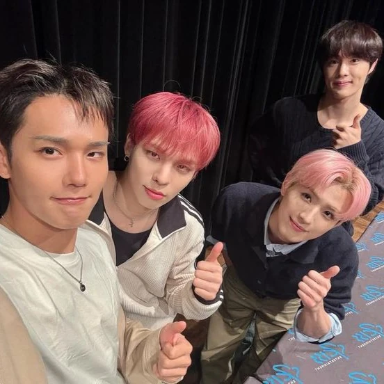 Top Photo Full of CIX Love