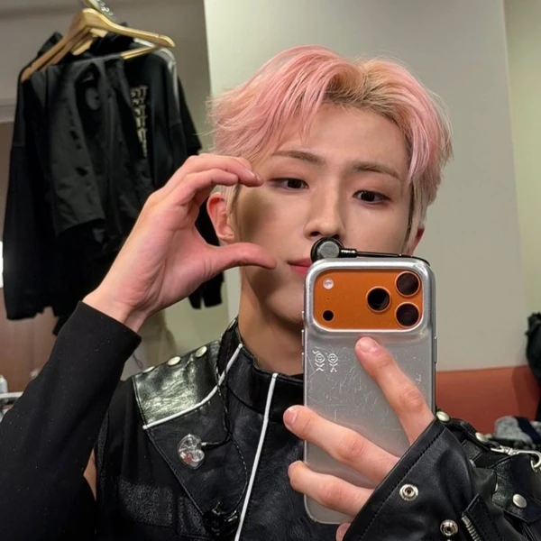 Top Photo Full of Yonghee (CIX) Love