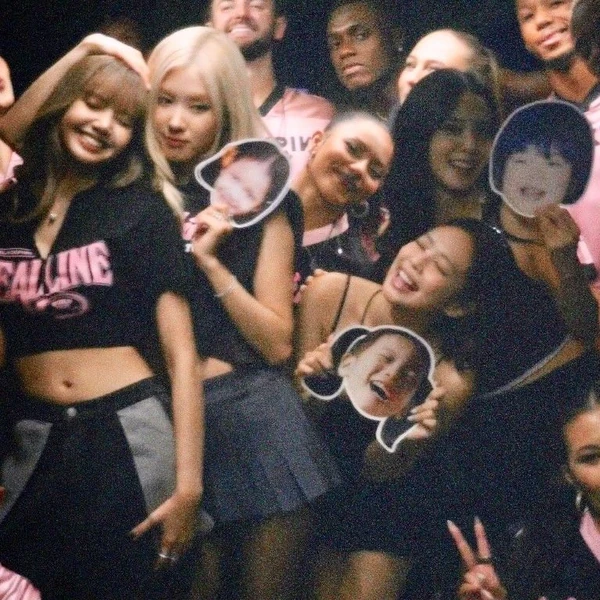 BLACKPINK 팬심 가득한 인기 사진