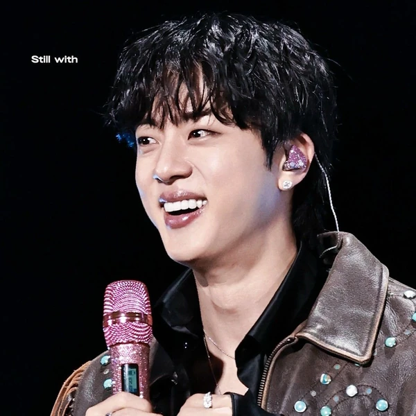 진 (방탄소년단)의 매력을 담은 최애돌 대표 사진