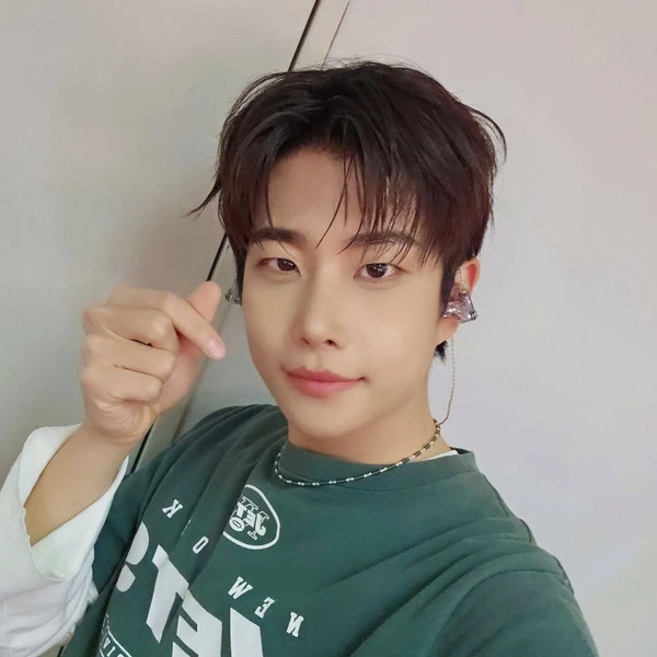 Top Photo Full of MJ (ASTRO) Love