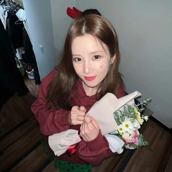 Today's Most Loved Park Chorong (Apink)