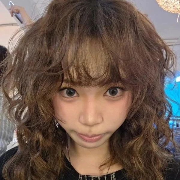 Top Photo Full of Kim Chaewon (LE SSERAFIM) Love