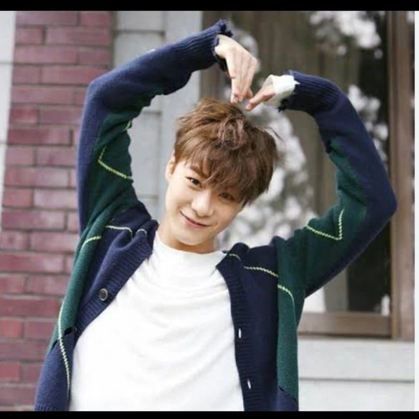 Today's Most Loved Moonbin (ASTRO)