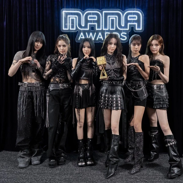 Today's Most Loved izna