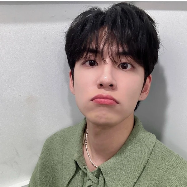 今日最受喜愛的元弼 (DAY6)