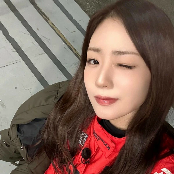 Today's Most Loved Yoon Bomi (Apink)