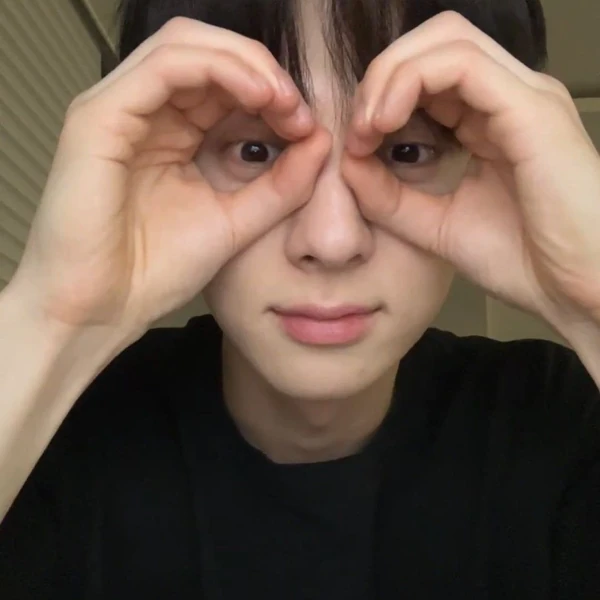 Fans' Pick: Best Moment of Hwang Minhyun