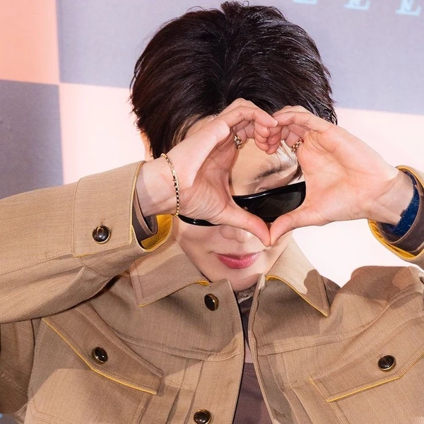 Today's Most Loved j-hope (BTS)